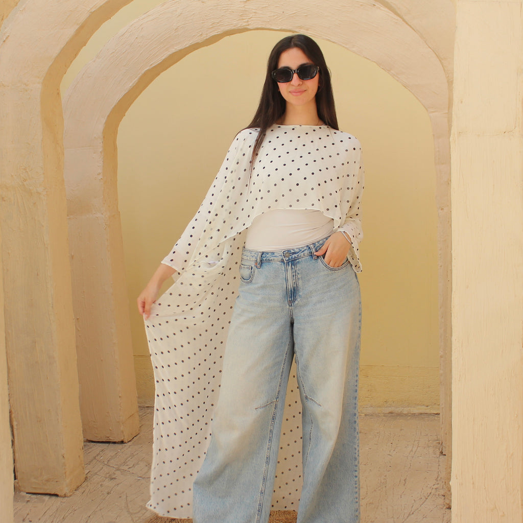 Polka dots cape ( black & white)