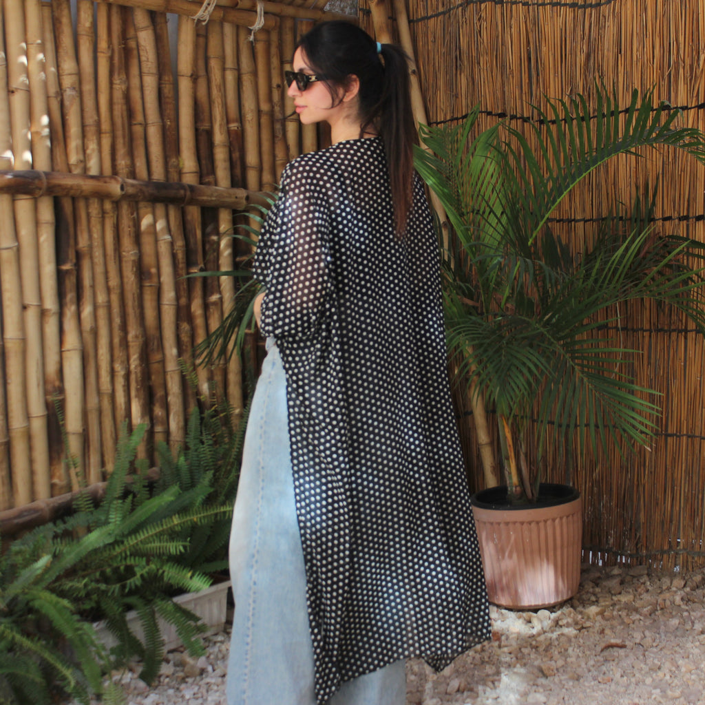 Polka dots cape ( black & white)