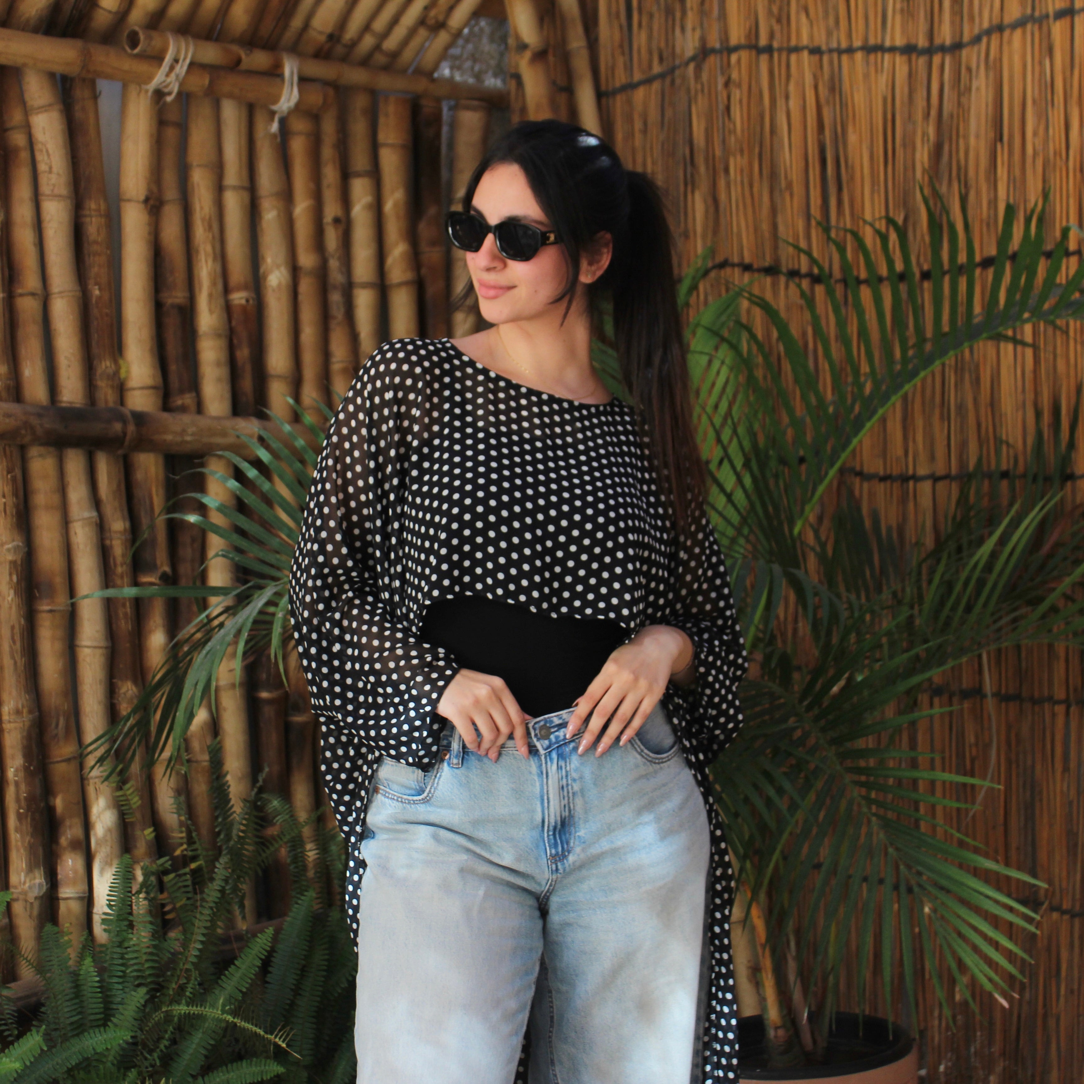 Polka dots cape ( black & white)